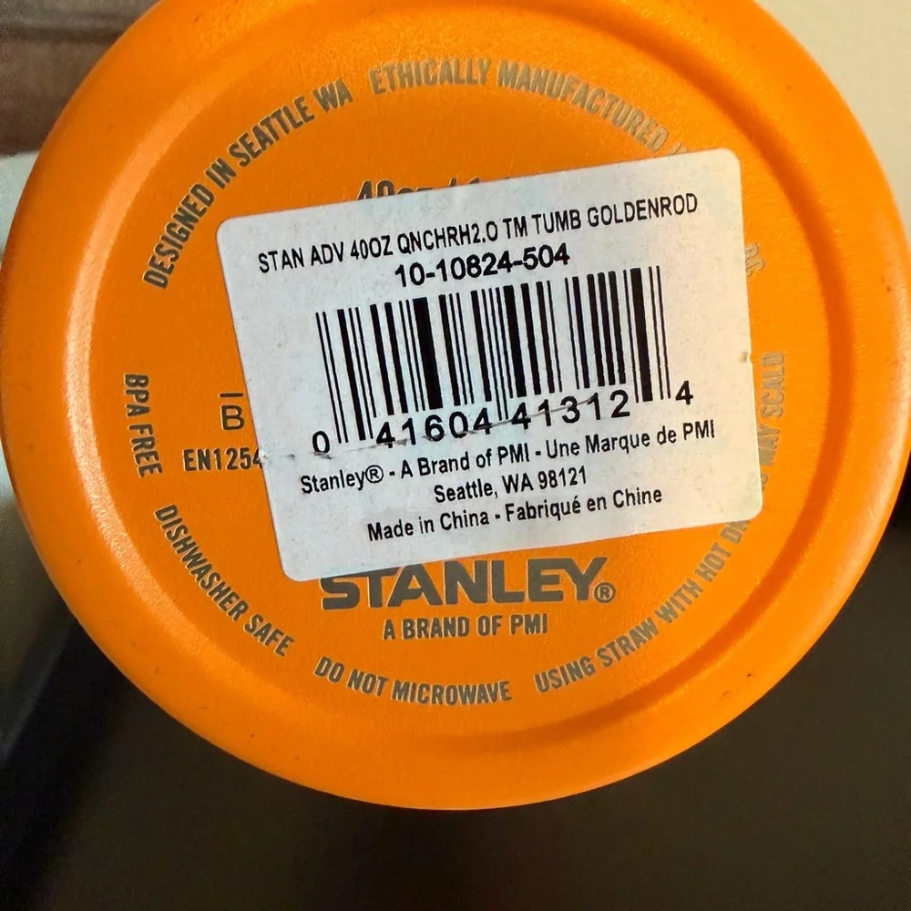 Stanley Goldenrod Quencher H2.0 Tumbler - Picture 4 of 4